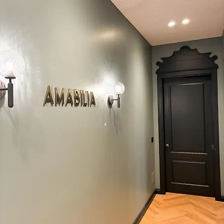Amabilia Tergeste 公寓 *